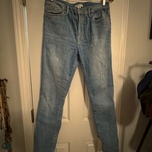 Good American Always Fits Skinny Jeans